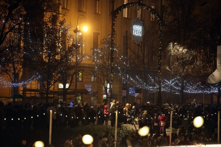 SLUŽBENO ZAPOČEO ZAGREBAČKI ADVENT: Pogledajte doista fantastične fotografije, zbog ovoga volimo zimu