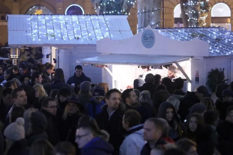 SLUŽBENO ZAPOČEO ZAGREBAČKI ADVENT: Pogledajte doista fantastične fotografije, zbog ovoga volimo zimu