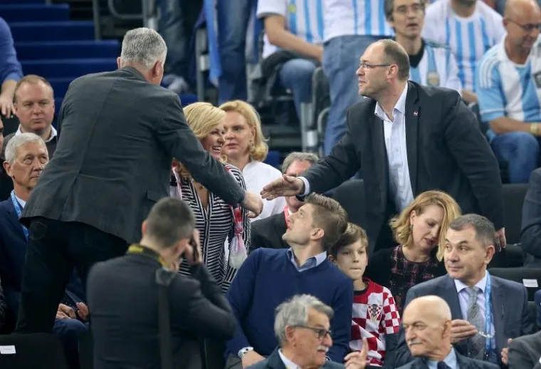 Na finale Davis cupa stigla je i predsjednica Kolinda Grabar Kitarović u dru&scaron;tvu poduzetnika Franje Lukovića. Na tribinama su hrvatske tenisa&scaron;e bodrili i David Haggerty, Davor Ivo Stier, ministar Zdravko Marić, Zlatko Mate&scaron;a, Slavica Eccelstone i Slaven Letica