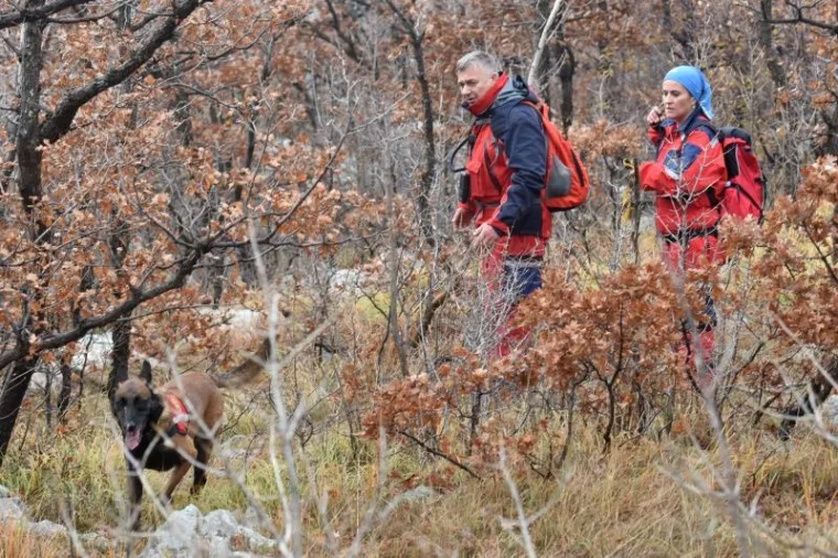 Velika potraga za muškarcem nestalim na Velebitu