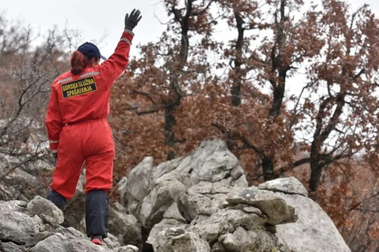 Velika potraga za muškarcem nestalim na Velebitu