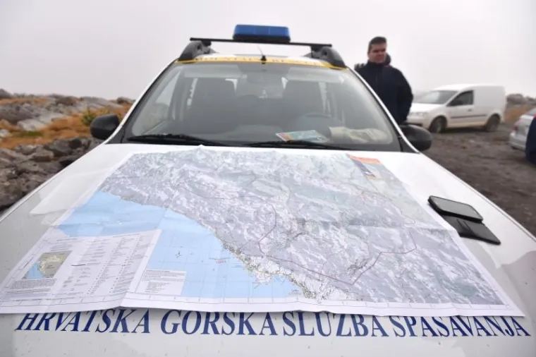 Velika potraga za muškarcem nestalim na Velebitu
