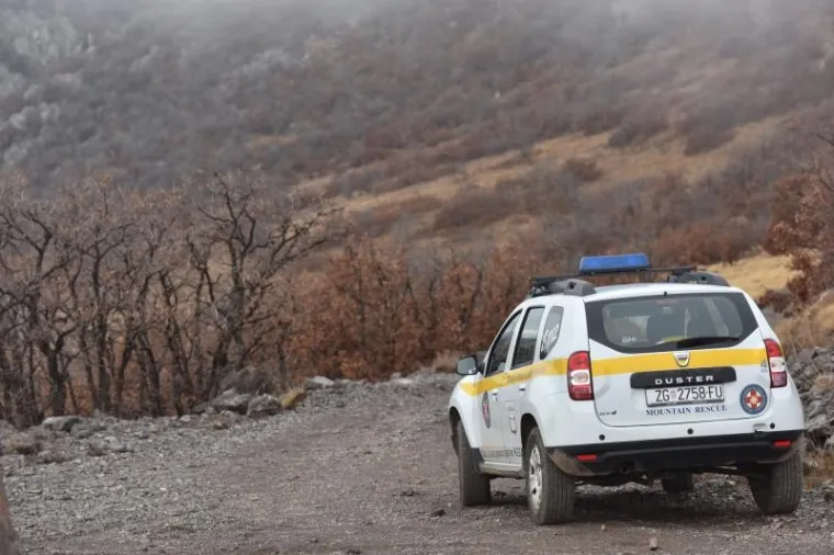 Velika potraga za muškarcem nestalim na Velebitu