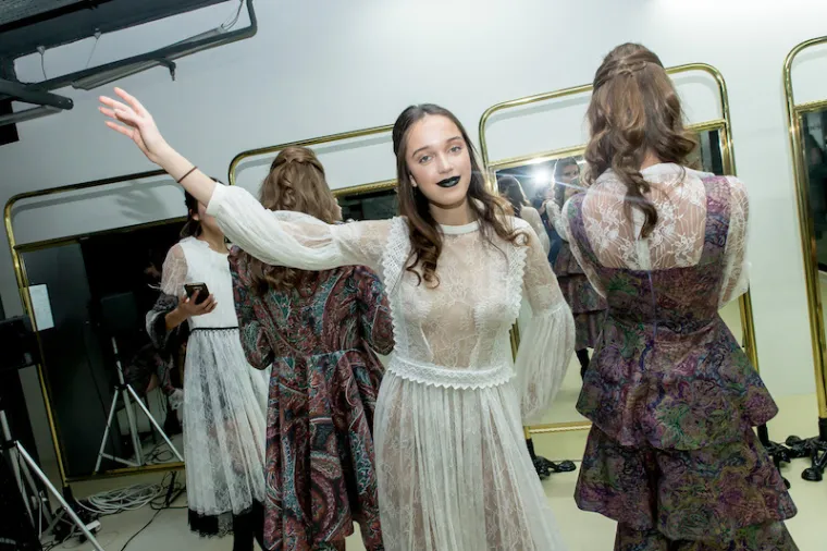 Održana revija Marine Lacković: Podržale je brojne poznate Hrvatice, pogledajte &scaron;to su odjenule