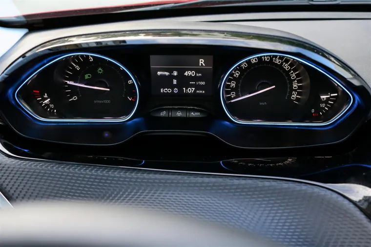 TEST: Peugeot 2008 Allure 1.2 PureTech 110 EAT6