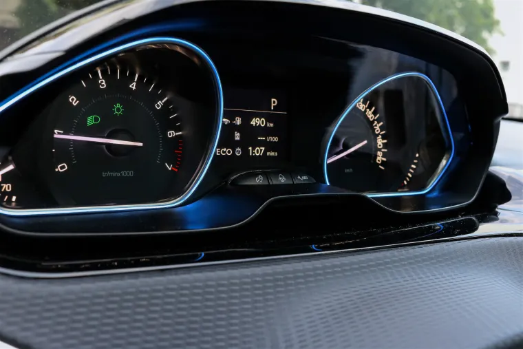 TEST: Peugeot 2008 Allure 1.2 PureTech 110 EAT6