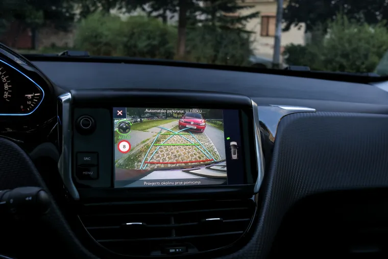 TEST: Peugeot 2008 Allure 1.2 PureTech 110 EAT6