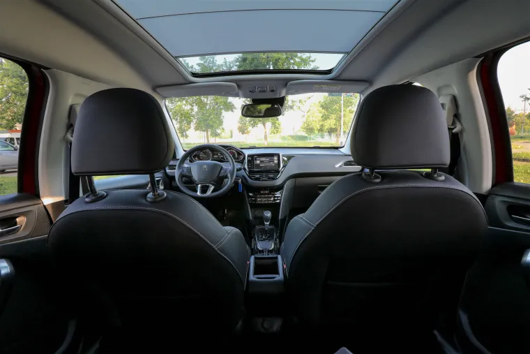 TEST: Peugeot 2008 Allure 1.2 PureTech 110 EAT6