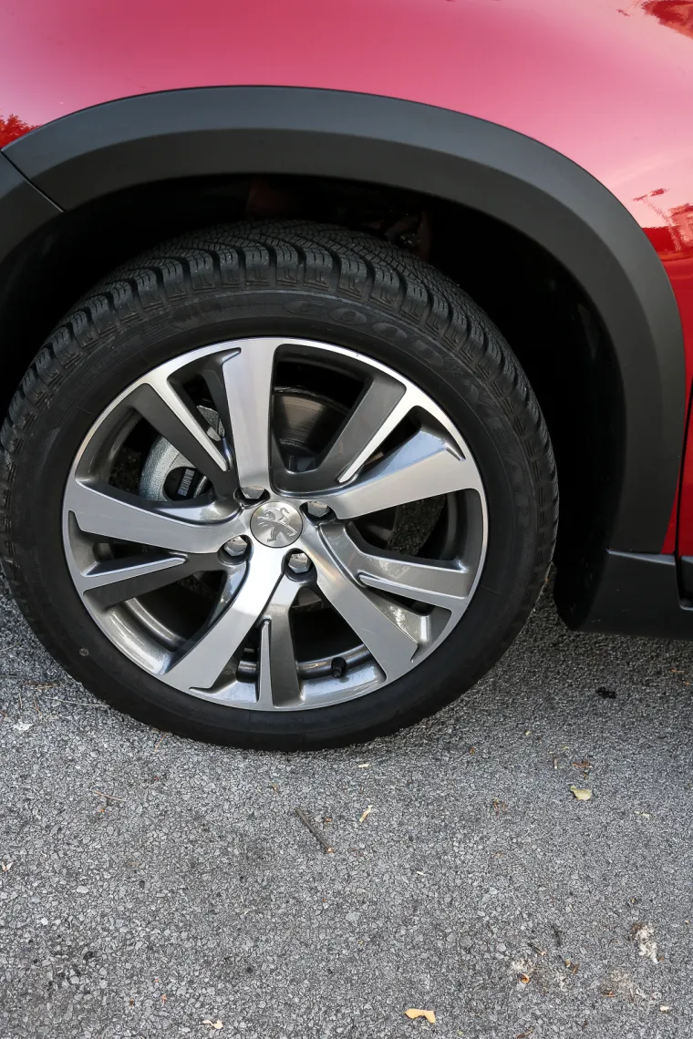 TEST: Peugeot 2008 Allure 1.2 PureTech 110 EAT6