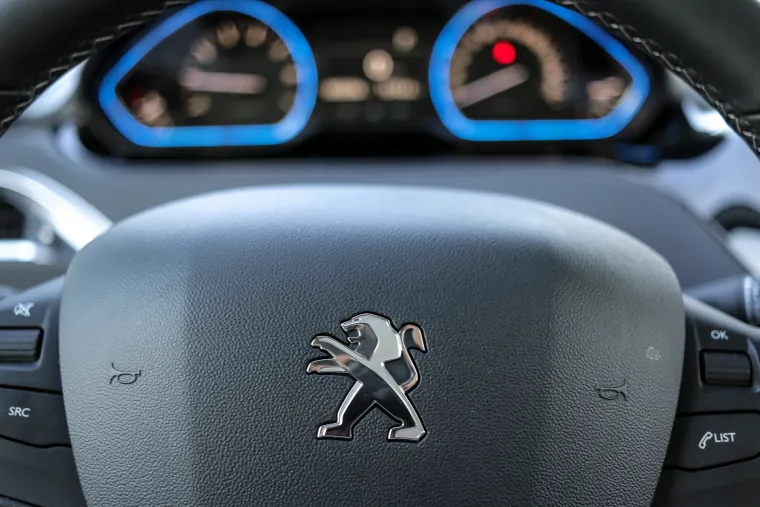 TEST: Peugeot 2008 Allure 1.2 PureTech 110 EAT6