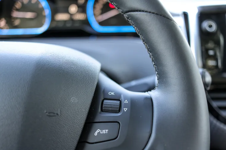 TEST: Peugeot 2008 Allure 1.2 PureTech 110 EAT6