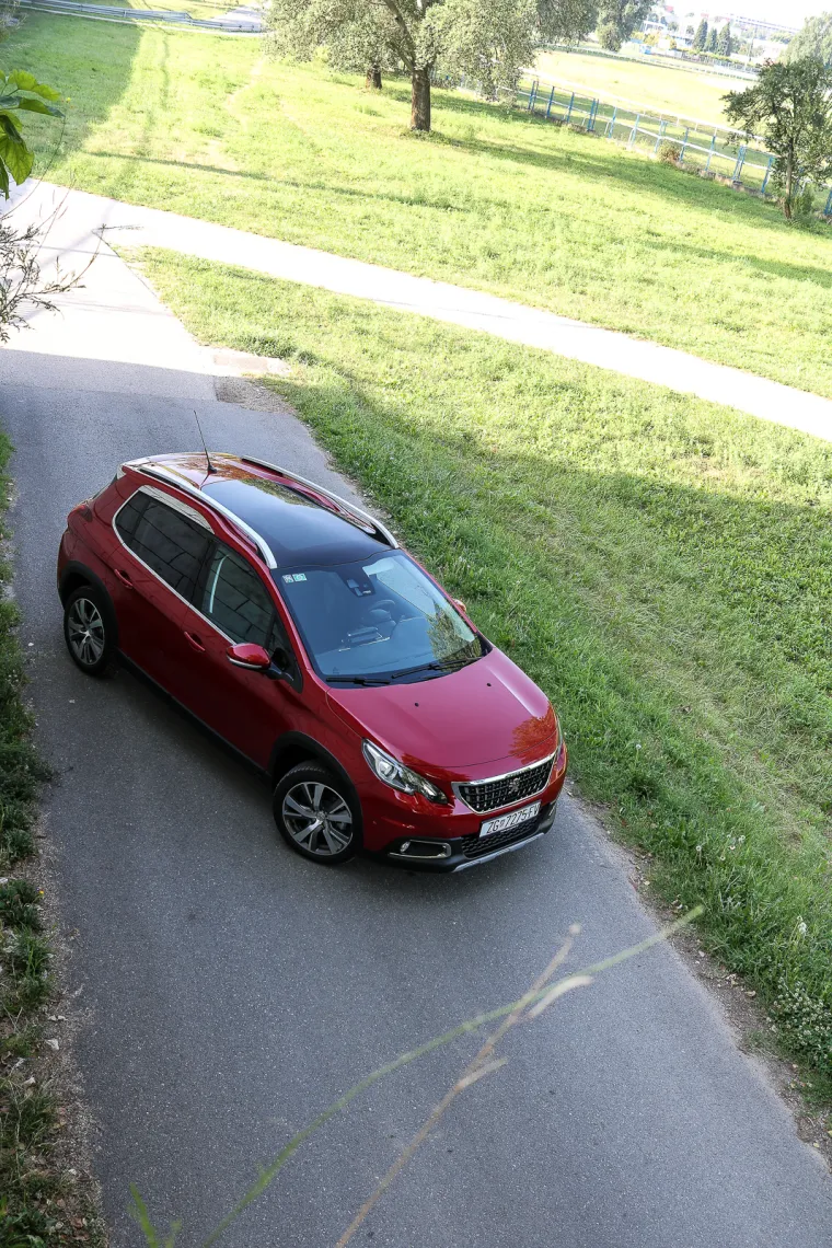 TEST: Peugeot 2008 Allure 1.2 PureTech 110 EAT6