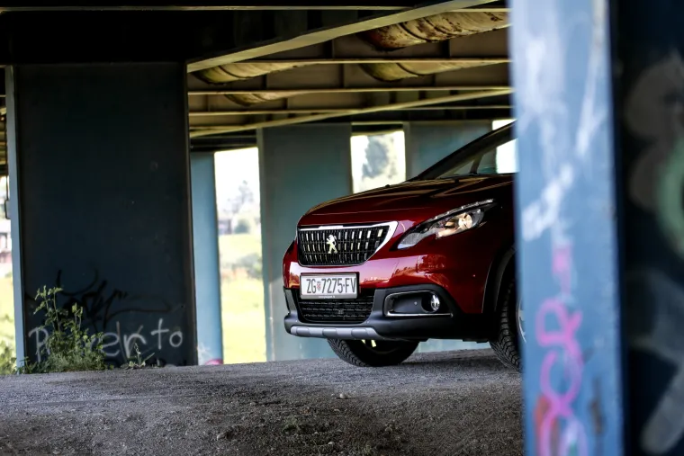 TEST: Peugeot 2008 Allure 1.2 PureTech 110 EAT6