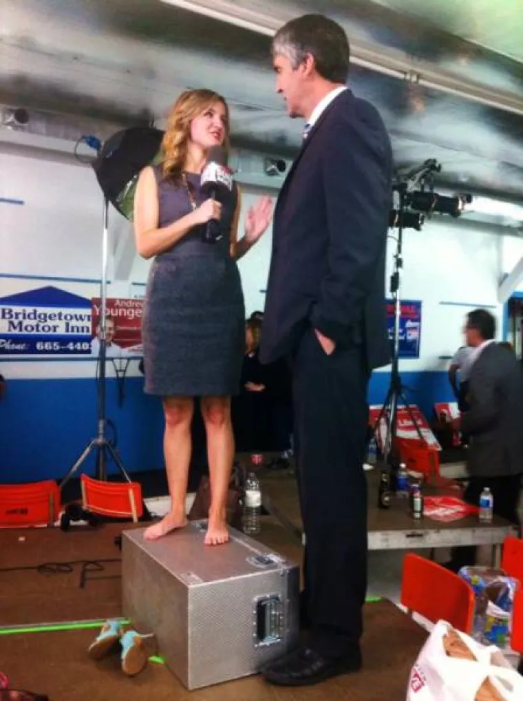 ŽIVOT NA VISOKOJ NOZI NIJE ZA SVAKOGA: Pogledajte muke s kojima se svakodnevno nose visoki ljudi