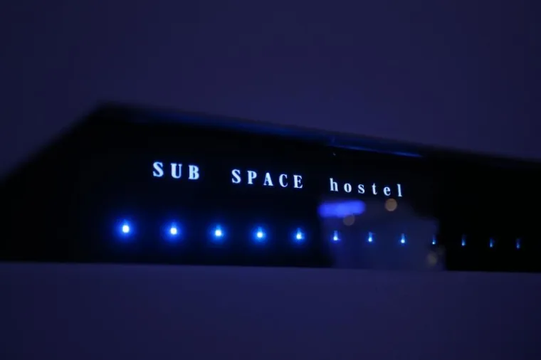SUBSPACE: Svemirski hostel