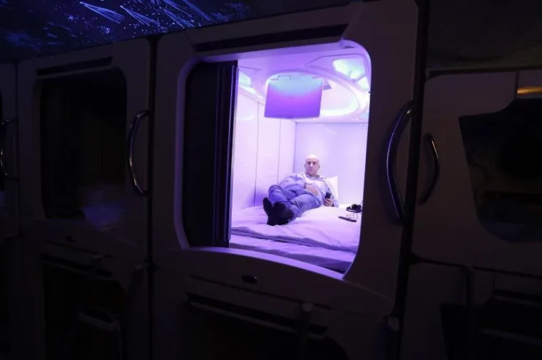 SUBSPACE: Svemirski hostel