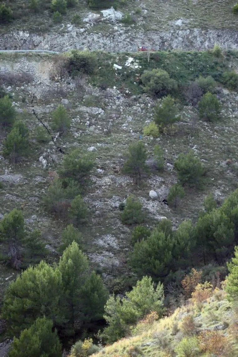 ČUDO KOD TROGIRA: Autom sletio u 60 metara duboku provaliju i uspio preživjeti pad