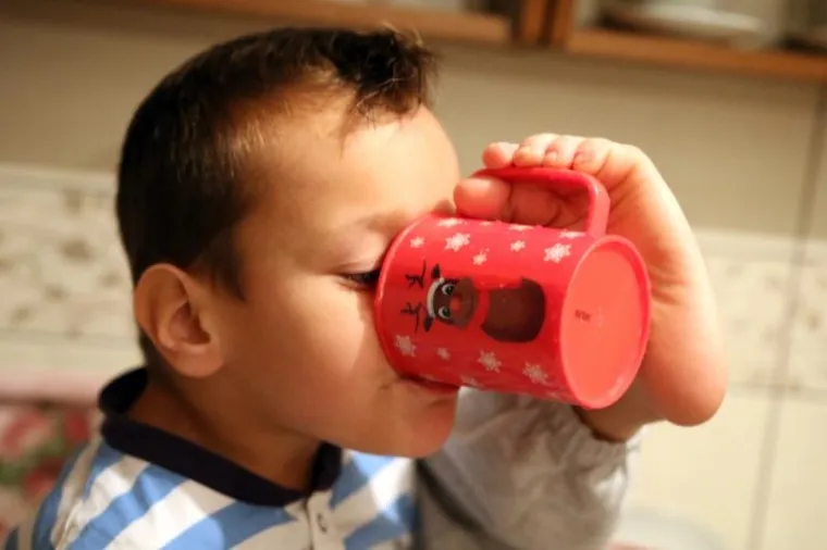 PREKRASNA PRIČA IZ SUSJEDSTVA: Dječak bez ruku koji ru&scaron;i sve predrasude