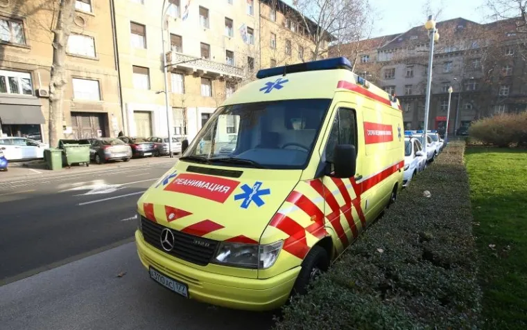 ŠTO RUSKI POLICAJCI RADE PRED SJEDIŠTEM HDZ-a? Blokiran Trg žrtava fašizma...