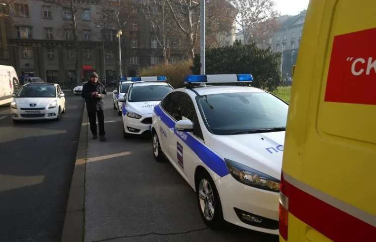 ŠTO RUSKI POLICAJCI RADE PRED SJEDIŠTEM HDZ-a? Blokiran Trg žrtava fašizma...