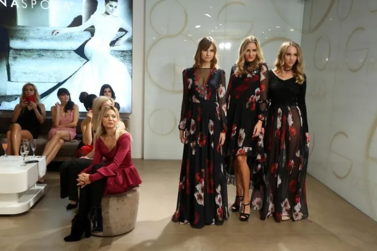 Na reviji u Zagrebu predstavljena zimska kolekcija vjenčanica dizajnerice Vesne Spose