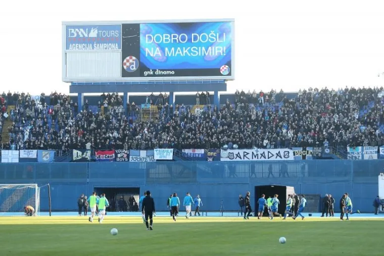 DERBI NA MAKSIMIRU: Osjetite da&scaron;ak atmosfere s utakmice Dinama i Rijeke