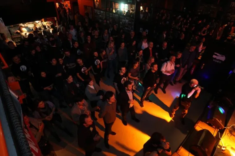 MINISTAR VLAHO OREPIĆ U KSETU: Ponovljeni koncert grupe Svemir