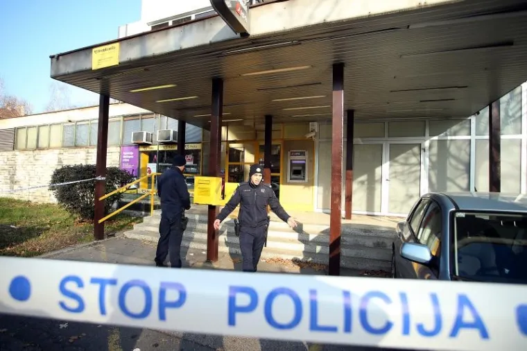 Pljačka po&scaron;te u Zagrebu: Uz prijetnju oružjem odnio 'golemu količinu novca'