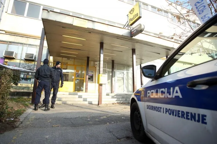 Pljačka po&scaron;te u Zagrebu: Uz prijetnju oružjem odnio 'golemu količinu novca'