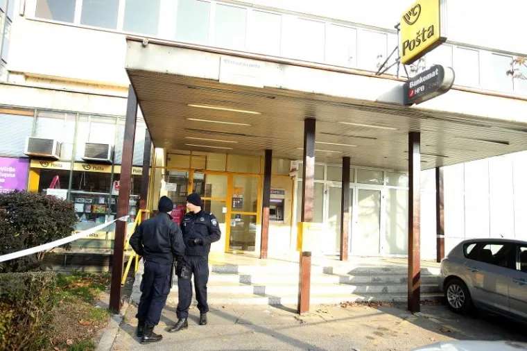 Pljačka po&scaron;te u Zagrebu: Uz prijetnju oružjem odnio 'golemu količinu novca'