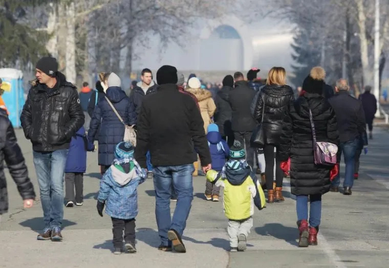 Građani su imali priliku razgledati letjelice Hrvatske vojske.