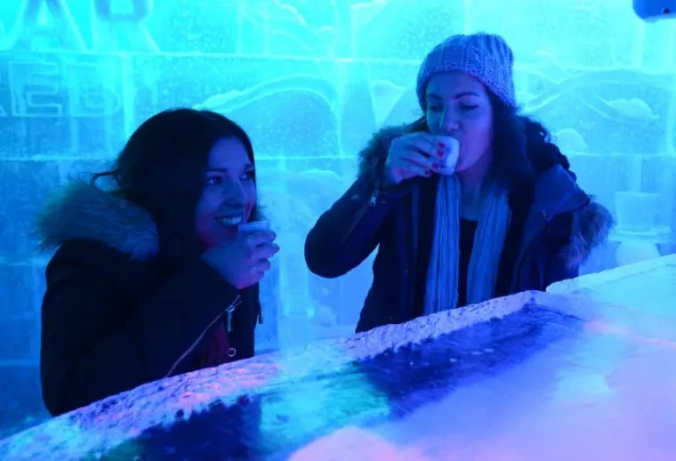 ICE BAR ZAGREB: Uživajte u piću i dječjim predstavama uz 16 tona leda