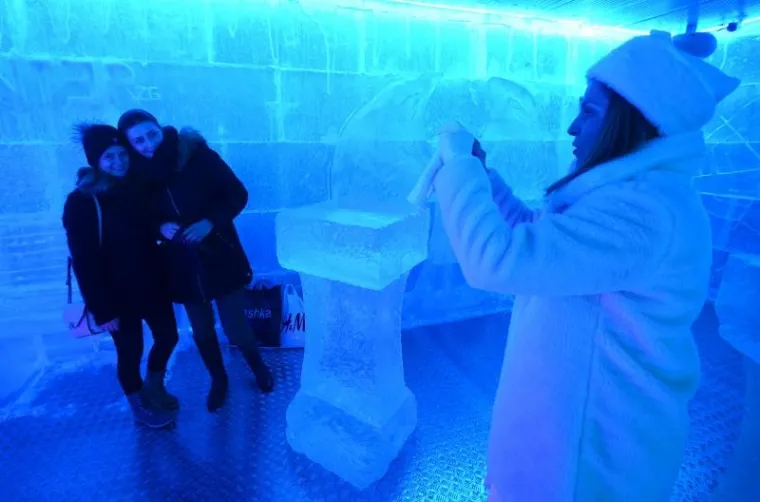 ICE BAR ZAGREB: Uživajte u piću i dječjim predstavama uz 16 tona leda