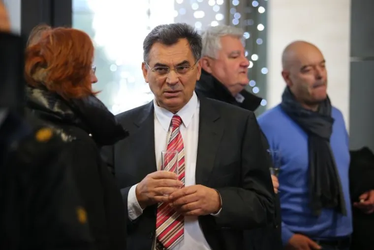 12,44 KILOGRAMA ZLATA: U Zagrebu izložena zlatna poluga vrijedna pola milijuna eura!