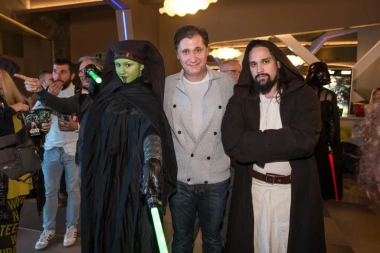 ZNAJU BARATATI SVJETLOSNIM MAČEVIMA: Mirela Holy i Iva Šulentić su veliki fanovi 'Star Warsa'