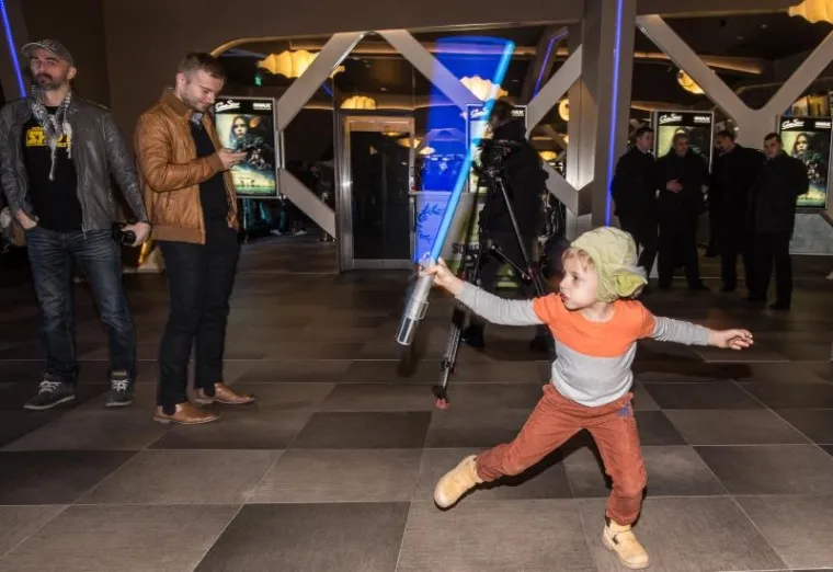 ZNAJU BARATATI SVJETLOSNIM MAČEVIMA: Mirela Holy i Iva &Scaron;ulentić su veliki fanovi 'Star Warsa'