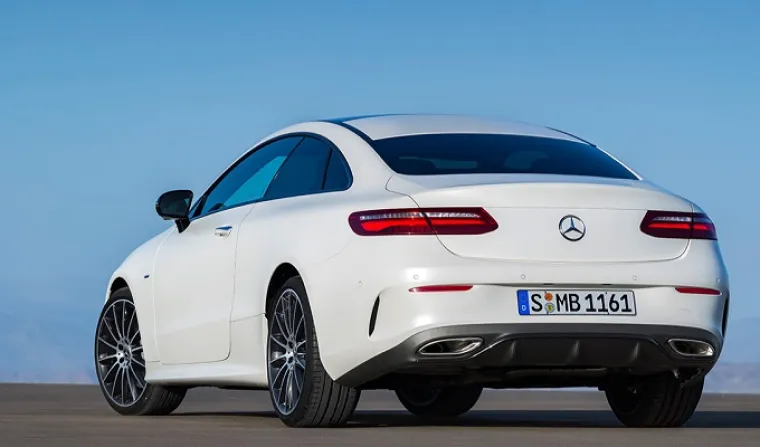 OSTAVLJA BEZ DAHA: Novi Mercedes E-klase u svojoj coupe izvedbi nudi eleganciju i stilsku uglađenost