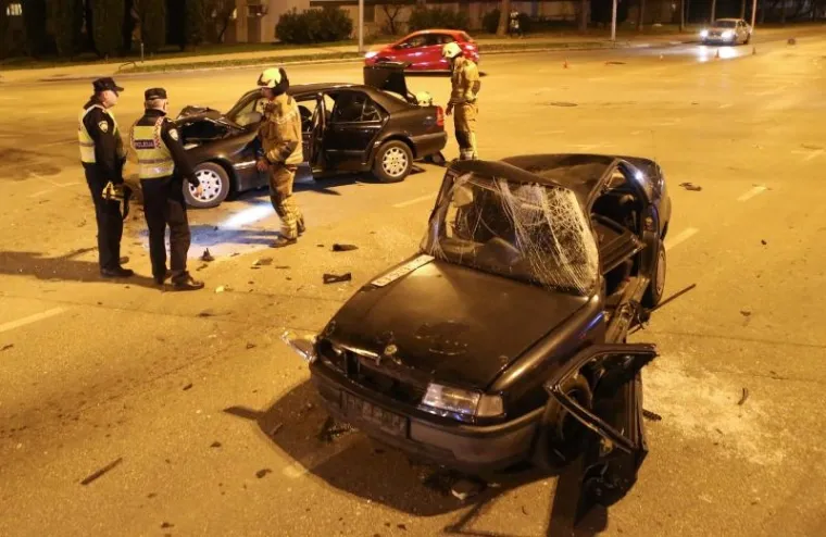 Teška prometna u Splitu: Vatrogasci izvlačili ozlijeđenog vozača iz automobila