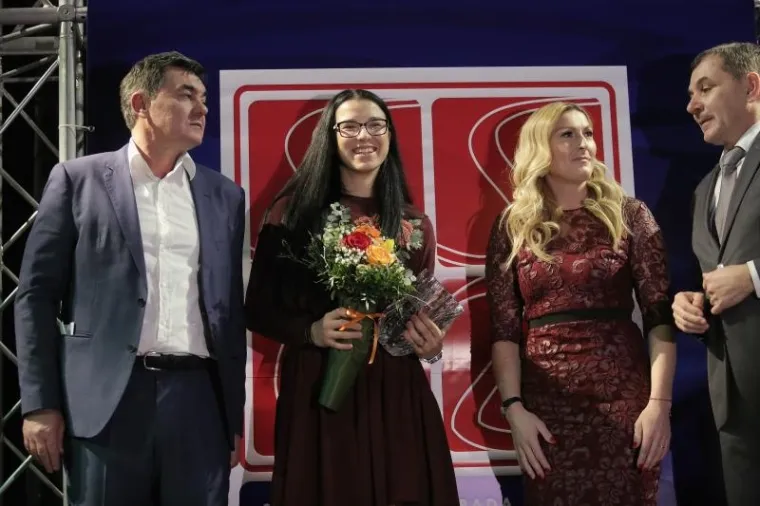 SVEČANOST U U ZAGREBU: Ovako je izgledala dodjela nagrade za sporta&scaron;e godine