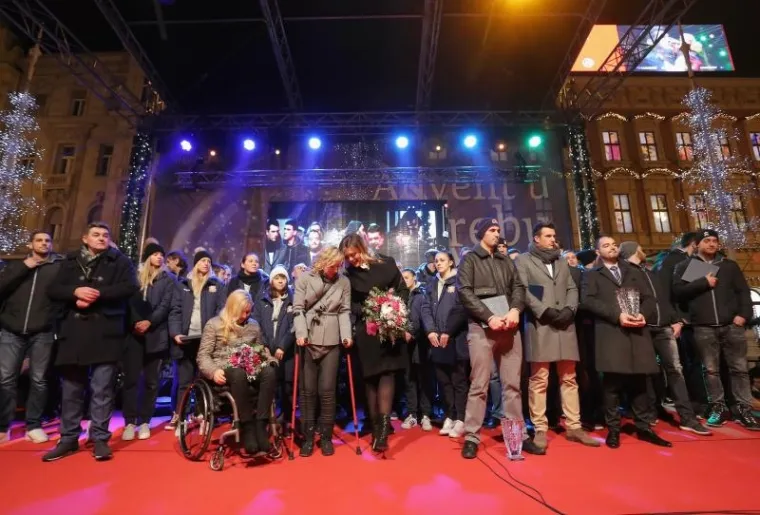 SVEČANOST U U ZAGREBU: Ovako je izgledala dodjela nagrade za sporta&scaron;e godine