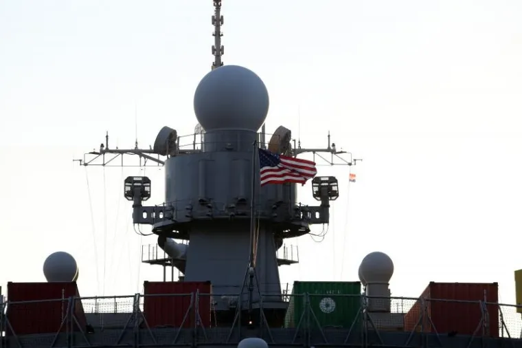 USS Mount Whitney je zapovjedni brod 6. flote i jedan od dva zapovjedna broda američke ratne mornarice.