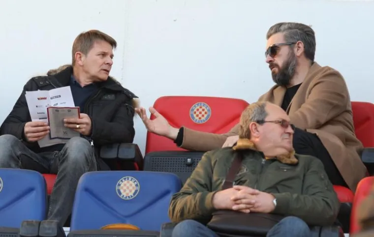 POZNATI NA DERBIJU: Izbornik Čačić u dru&scaron;tvu Pletikose i Mi&scaron;e u poljudskoj loži