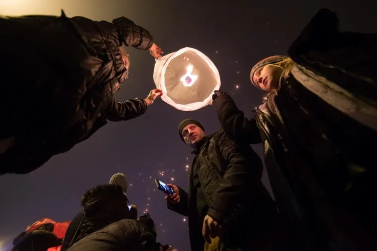 Zagrepčani u nebo pustili stotine lampiona