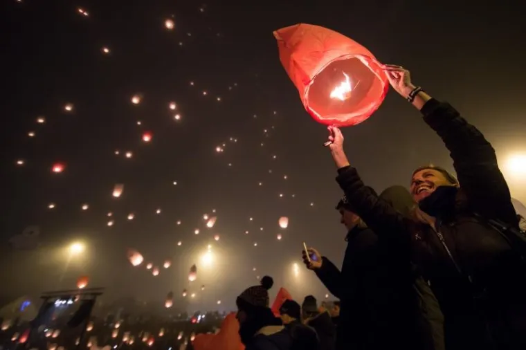 Zagrepčani u nebo pustili stotine lampiona