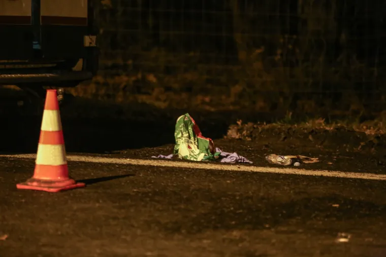 Policija zaustavila kombi u kojem je bilo 50-ak migranata lo&scaron;eg zdravstvenog stanja
