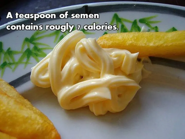 Žličica sperme sadrži oko 7 kalorija.