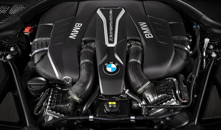 BMW PRO&Scaron;IRIO PONUDU: Stižu najbrža &lsquo;petica&rsquo; i ekonomični plug-in hibrid