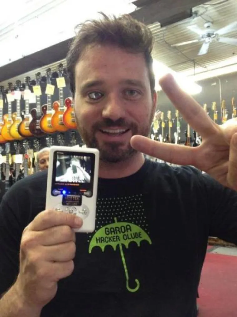 Kamera u obliku leće.