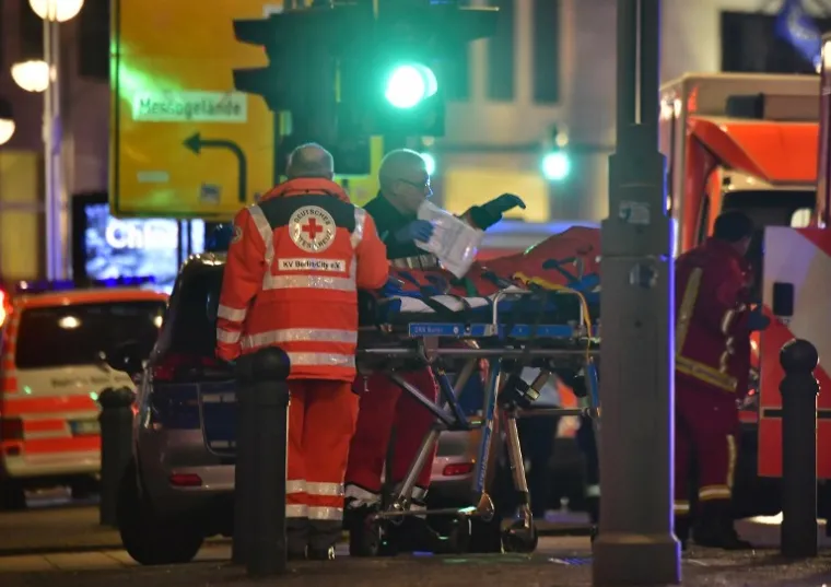 FOTOGALERIJA UŽASA U BERLINU: Potresni detalji zabilježeni objektivom kamere