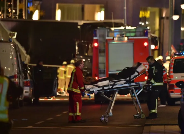 FOTOGALERIJA UŽASA U BERLINU: Potresni detalji zabilježeni objektivom kamere